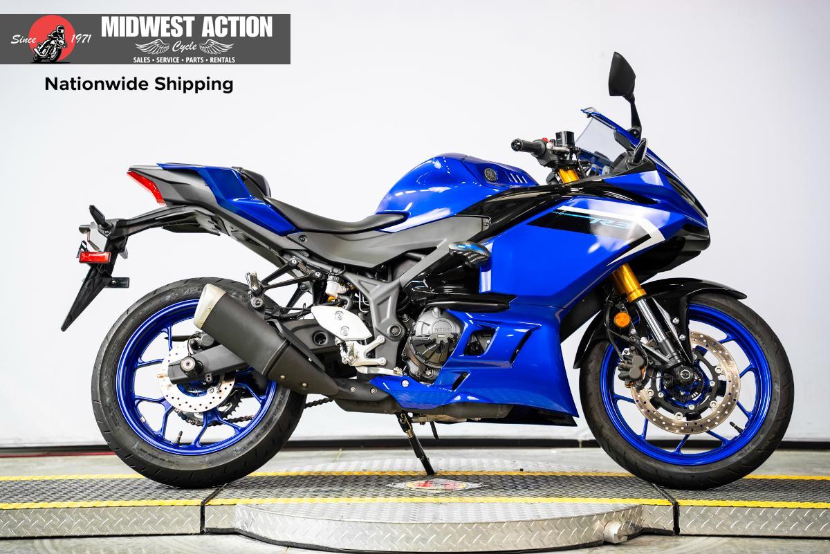 2025 YAMAHA YZF-R3